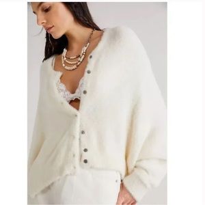 FREE PEOPLE ONE WYATT CARDI SOFT FUZZY BUTTON FRONT IVORY